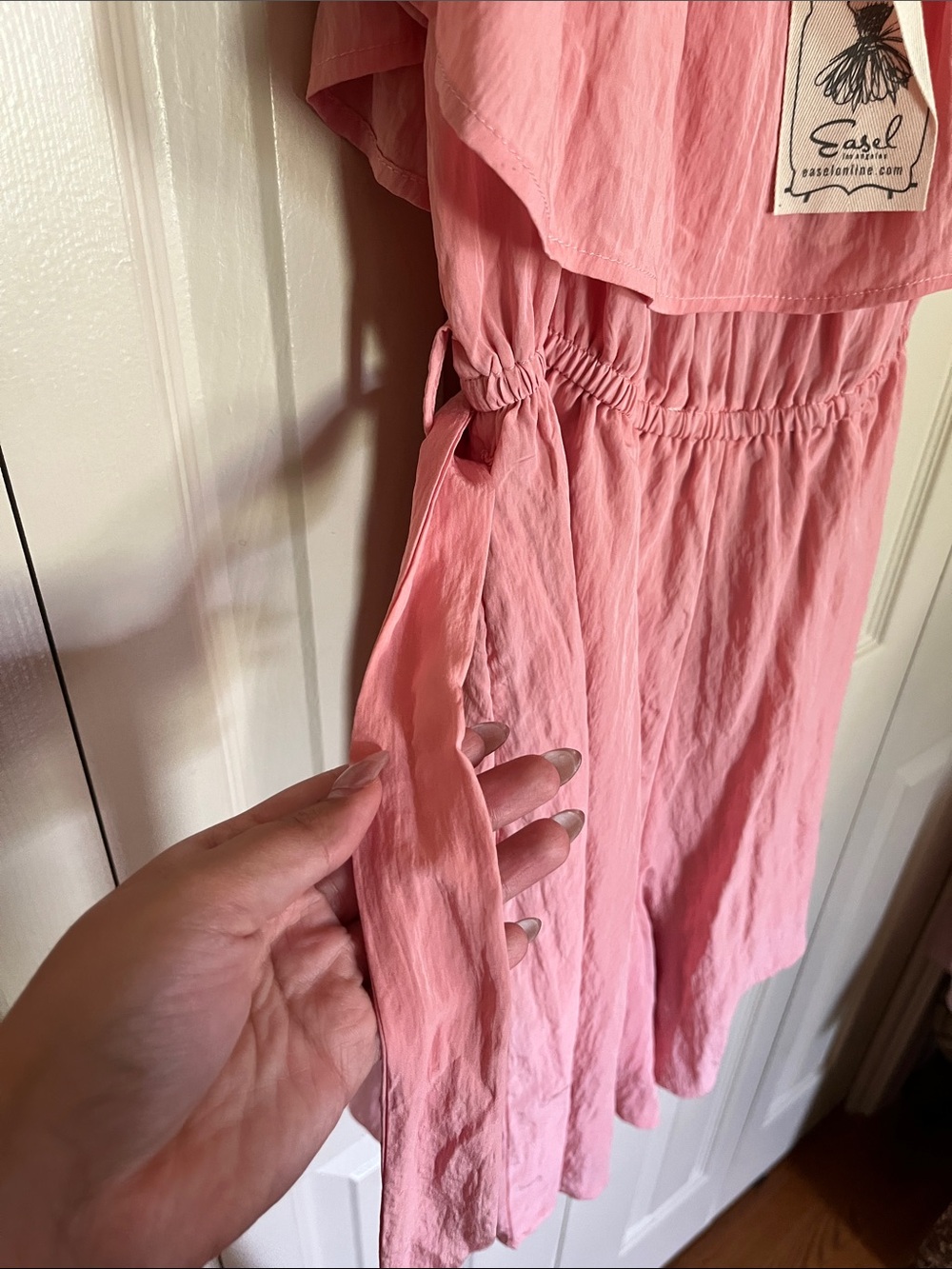 Pink off-shoulder romper - Picture 4 of 6